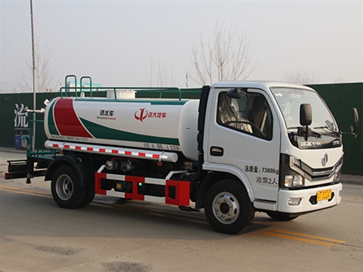 國VI  4方灑水車